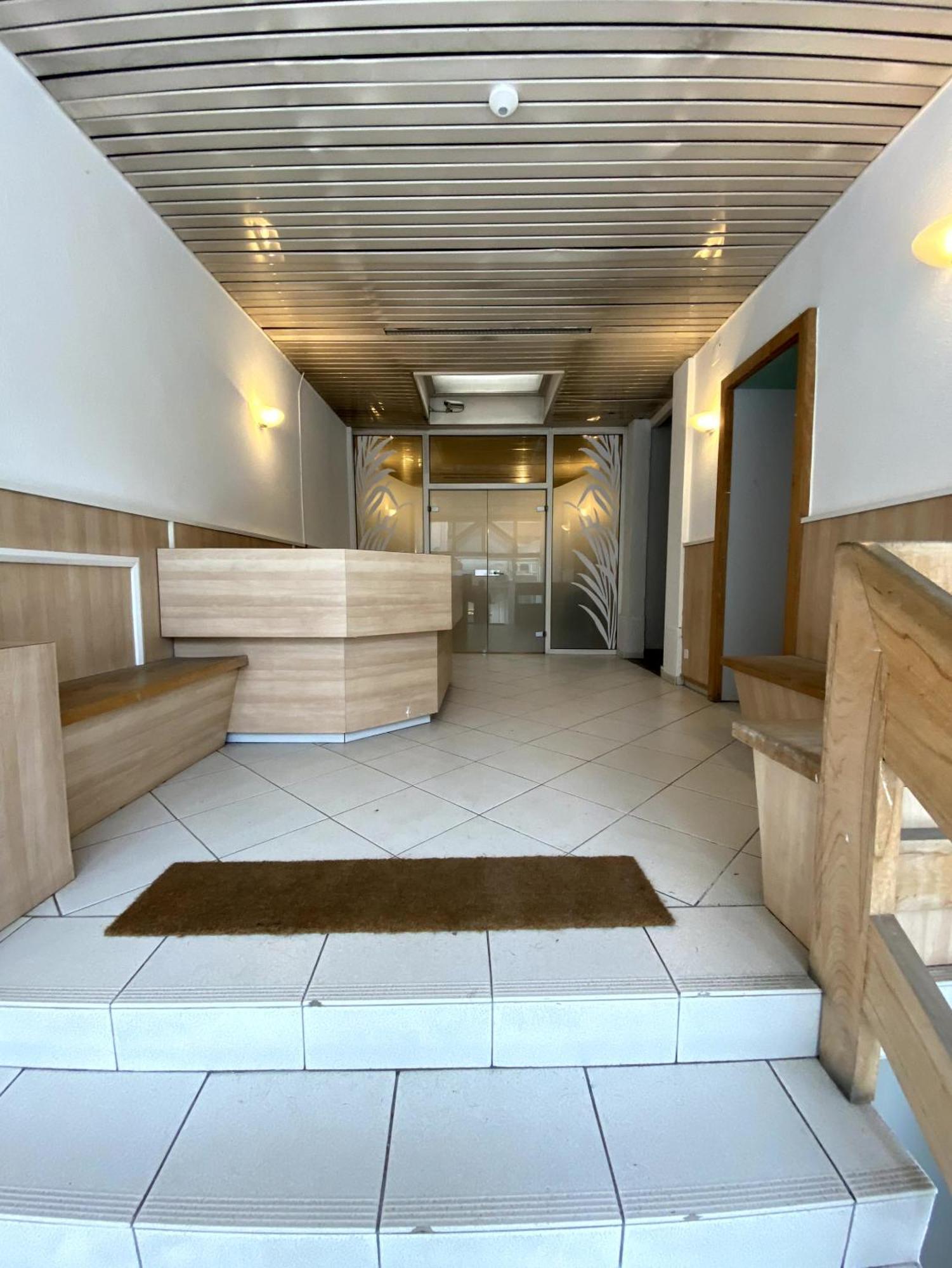 Royat : Superbe Appartement En Face Des Thermes Extérieur photo